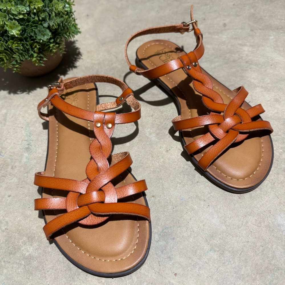 Jessica Cline Brown‎ Leather Strappy Sandals Size 8 Vacation Beachy Old Money